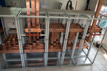 High power electrical board with copper bars