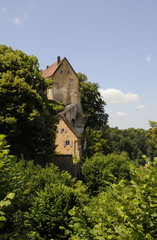 Obraz premium burg pottenstein im grünen
