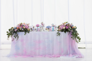 flower decorations for holidays and wedding dinner