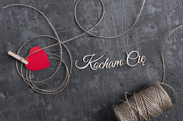 Walentynki, napis kocham cię, czerwone serce  © npls