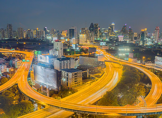 Fototapeta na wymiar Bangkok city night view with main traffic high way.