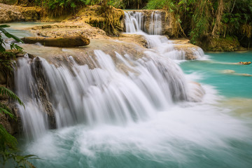 Fototapeta premium Kuang Si Waterfall, Luang prabang, Laos