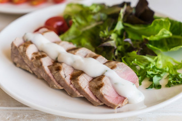 tuna steak with salad