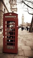 Fototapeta na wymiar Londoner Telefonzelle am Big Ben