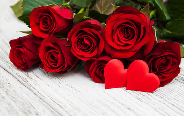 Fototapeta na wymiar Red rose and hearts