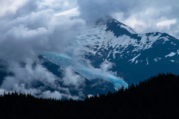Picture of an Alaskan glacier, as seen from a cruise ship