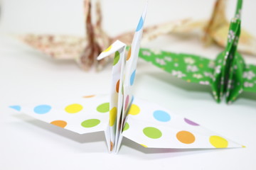 ドット柄と和柄の折鶴