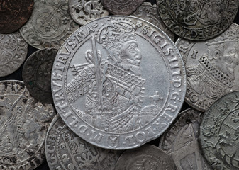 Naklejka premium old taler silver coins background.Zygmunt III Waza