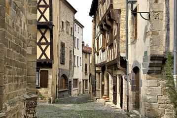 Eine Gasse in Billom, Vulkanauvergne