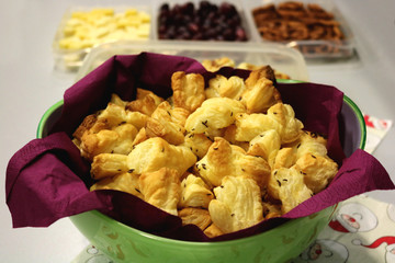 Schüssel mit Gebäck-Teilchen
