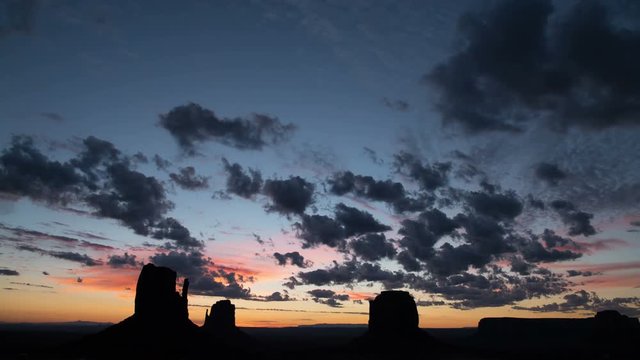 Monument Valley Sunrise Time Lapse 02