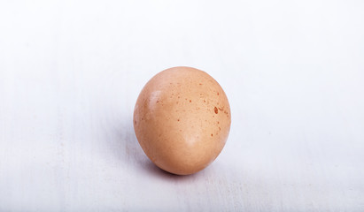 Single raw or boiled chicken egg