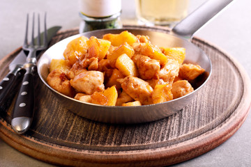 Chicken fillet with apple
