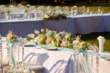 banqueting tables at wedding