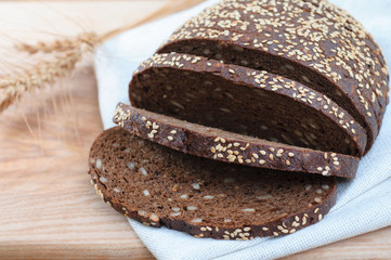 sliced fresh rye bread