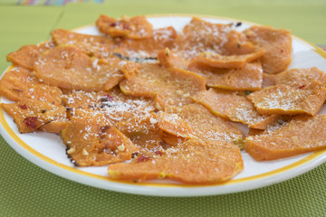 thin slices of fried pumpkins