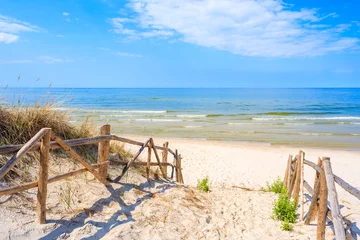 Photo sur Plexiglas Descente vers la plage Entrée de la plage de sable de Lubiatowo, mer Baltique, Pologne