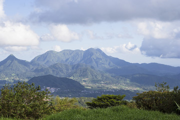 Obraz na płótnie Canvas Mountainous scenery on the island of Martinique.
