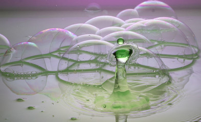Seifenblasen mit Wassertropfenfigur