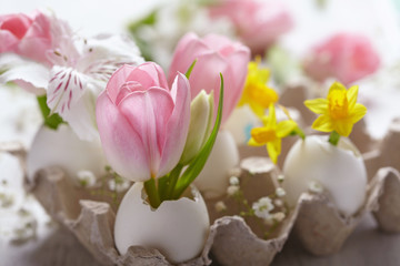 Easter decoration with flowers