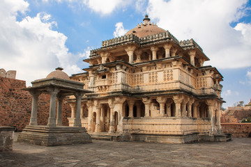 Fototapeta na wymiar Temple of the interior of Fort Kumbhalgarh, India
