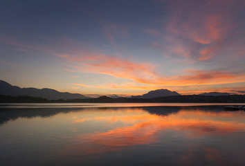 Naklejka premium Faaker See am Abend, Kaernten, Oesterreich