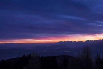 Sonnenaufgang am Dobratsch