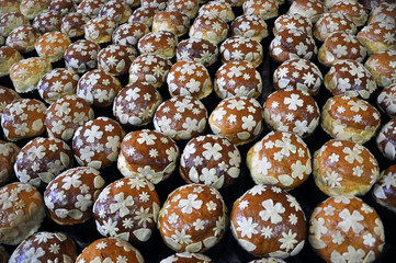Many baked and decorated Easter cakes