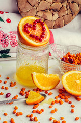 Miodowa infusion of berries