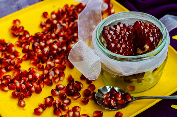 delicious snack vegetarian, pomegranate
