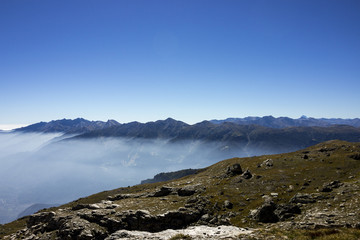 Fototapeta na wymiar Scorci e paesaggi montani visti dal Vaccarone