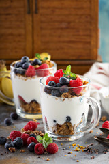 Yogurt parfait with granola and berries