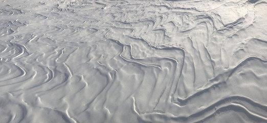 sastrugi & kar fırtınası sonrası oluşan dalgalı şekiller