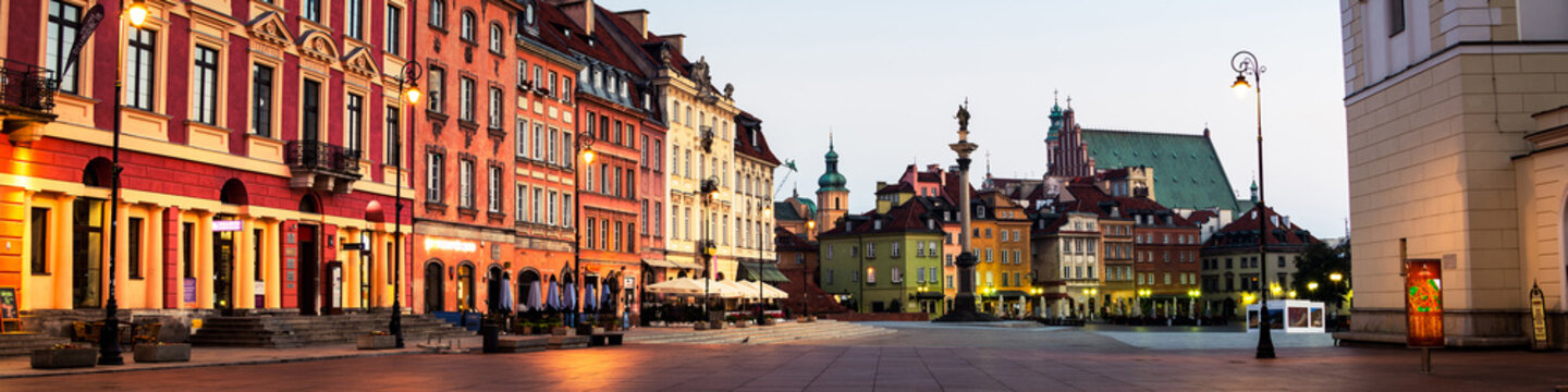 Fototapeta Early morning in Warsaw, Poland