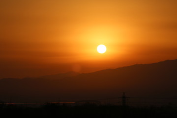 奈良盆地の夜明け