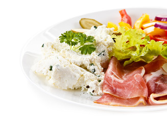 Breakfast - boiled egg, bacon, cottage cheese and vegetables 