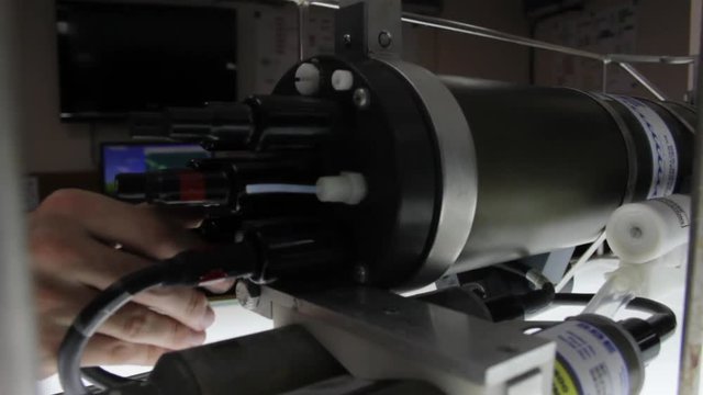 CTD (Conductivity, Temperature and depth)
