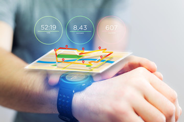 Running interface on a sport smartwatch with data informations