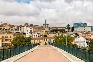 Fototapeta premium Front view of a stone bridge in Zamora, Spain