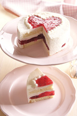 layer cake, pie with fruit jelly / raspberry 