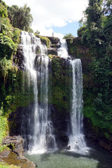 Fototapeta na wymiar Tad Cheuang waterfall