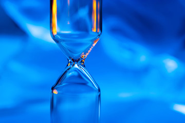 Empty hourglass