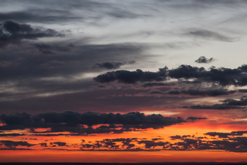 Бегут облака. Вечер. 