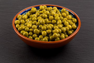 Marinated green peas