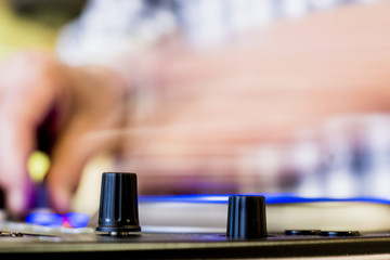 Música de fiesta con DJ