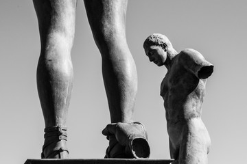 pompei statue