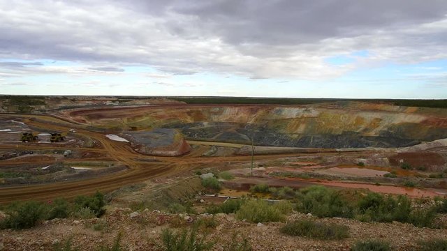 Goldmine Nähe Westonia, graue Wolken über der Mine, Westaustralien, Goldmine,  Western Australia, Australien