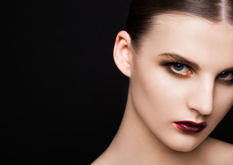 Fototapeta premium Beauty purrple lips makeup fashion model girl