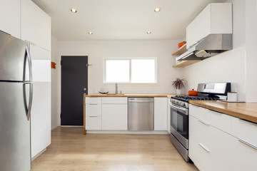 Modern Kitchen Wood Countertop