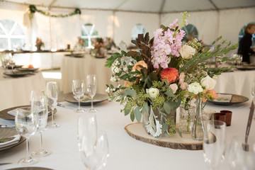 Obraz na płótnie Canvas Dinner Table at Wedding Reception